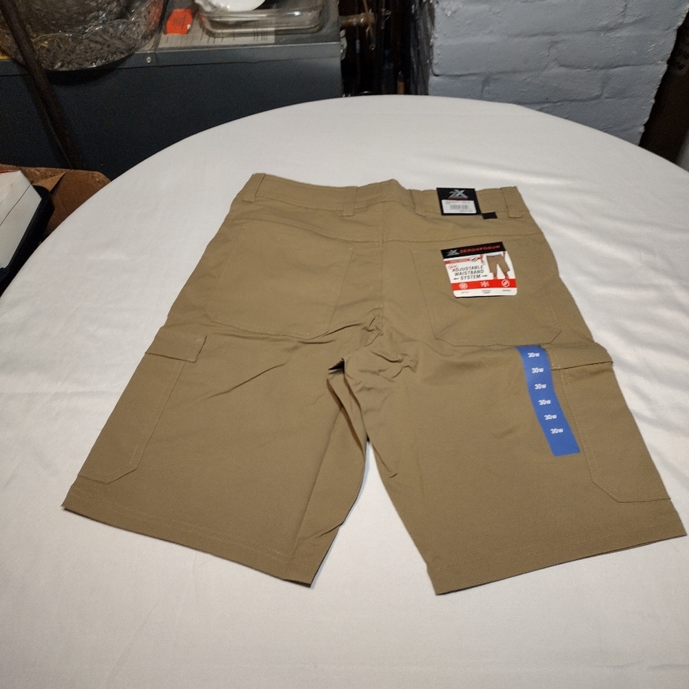 ZeroXposur Oak/Tan Ryder Belted Travel UPF50 Adjustable Waistband Shorts - Picture 9 of 14